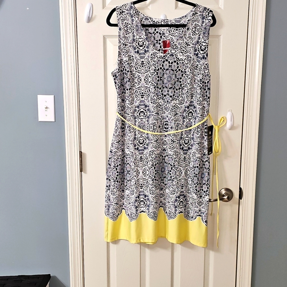 Avenue Plus Size Sleeveless knee-length dress Office Career Church cocktail